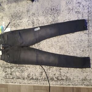 BRAND NEW NEVER WORN NWT Black High Rise Skinny Jeans size 1 SUPER CUTE!